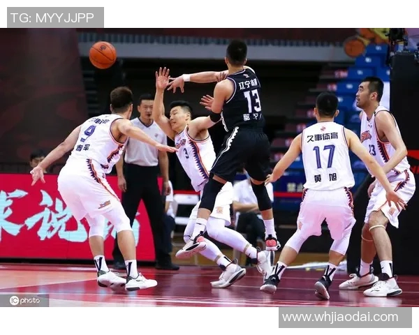 辽宁男篮惊险逆转，绝地翻盘击败CBA夺冠热门队伍