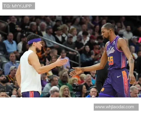 雄鹿队主场大胜以3-1领先势不可挡 雄鹿队主场大胜以3-1领先势不可挡